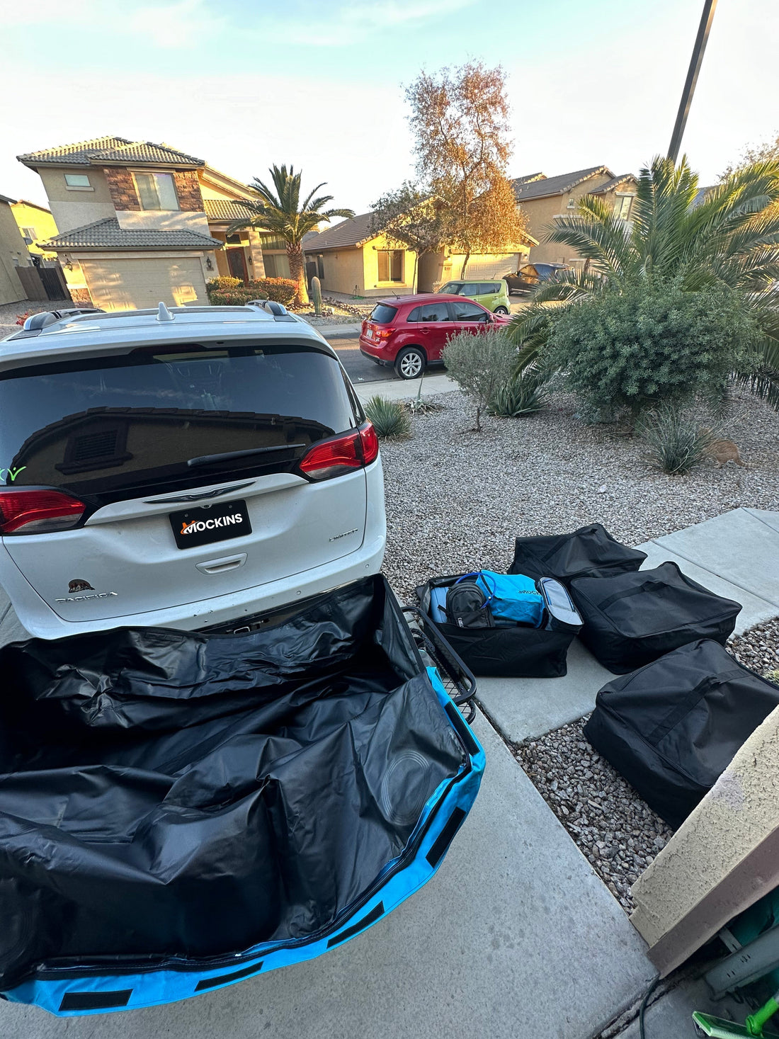 The Ultimate Cargo Bag Checklist: How Packing Cubes Eliminate Road Trip Chaos (and Maximize Space)